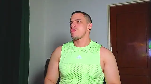 Snapshot of Regansmiths chatting on March 2025 05:05:02 AM Regansmiths online show from March 2025 05:05:02 AM