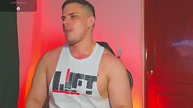 Snapshot of Regansmiths chatting on October 2025 01:05:02 AM Regansmiths online show from October 2025 01:05:02 AM