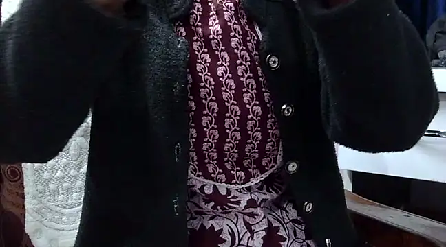 momo lov online show from December 2024 04:23:02 AM