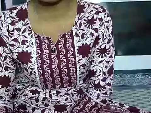 momo lov online show from December 2024 07:40:01 AM