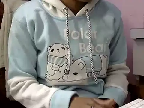 momo lov online show from December 2024 04:44:02 AM