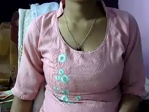 momo lov online show from December 2024 08:11:02 AM