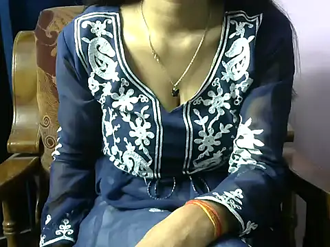 momo lov online show from January 2025 05:00:02 AM