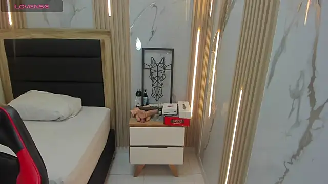 delilaquinn online show from September 2025 12:17:01 PM