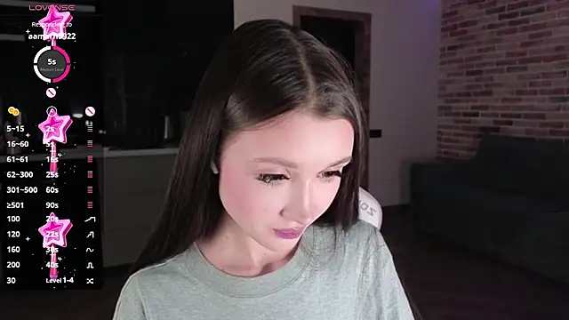 sweetiebones online show from December 2024 03:09:02 PM