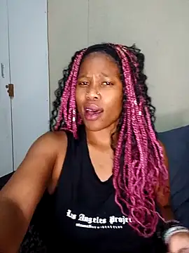 Snapshot of PerfectionBerrie chatting on December 2025 05:28:02 PM PerfectionBerrie online show from December 2025 05:28:02 PM