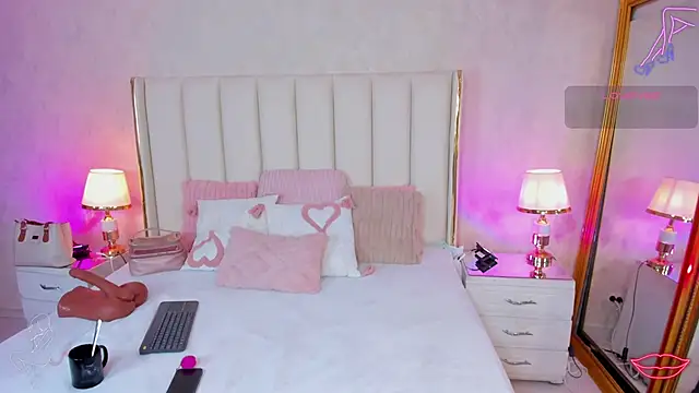 EmmaCrush online show from April 2026 12:38:02 PM