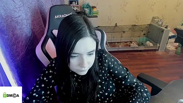 Crazy forest fairy online show from April 2026 10:18:01 PM