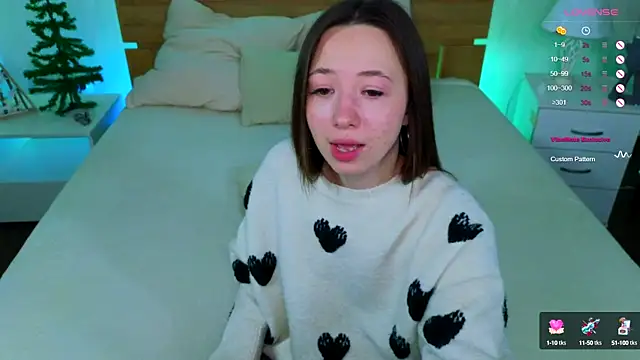 Hayle Hill online show from December 2024 03:12:01 AM