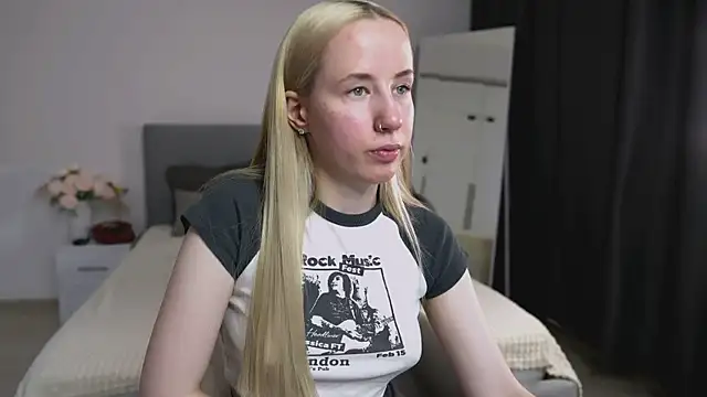 Cassie Kelman online show from November 2025 09:13:01 PM