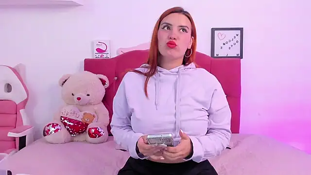 LucianaTomson online show from January 2025 10:35:01 PM