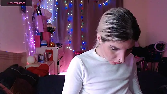 BLACKPeonyy online show from September 2025 05:45:01 PM