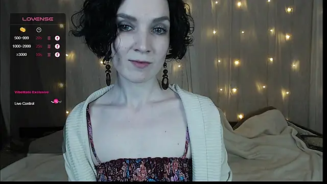 TinaWince online show from December 2024 08:00:02 AM