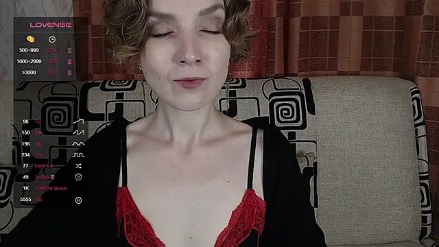 Snapshot of TinaWince chatting on July 2026 05:16:02 AM TinaWince online show from July 2026 05:16:02 AM