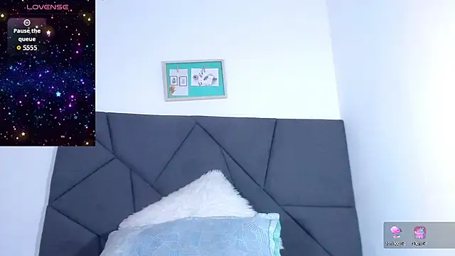 LAISYBROWNX online show from September 2025 01:44:02 PM