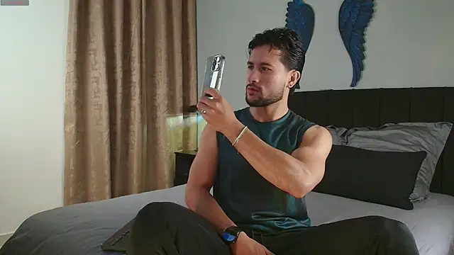 Valentinoford online show from February 2026 12:18:01 AM