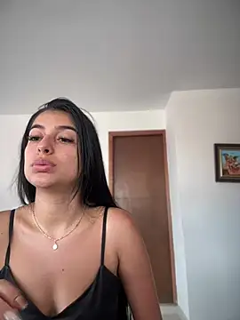 Snapshot of Naughty_arabs chatting on December 2024 09:06:01 PM Naughty arabs online show from December 2024 09:06:01 PM