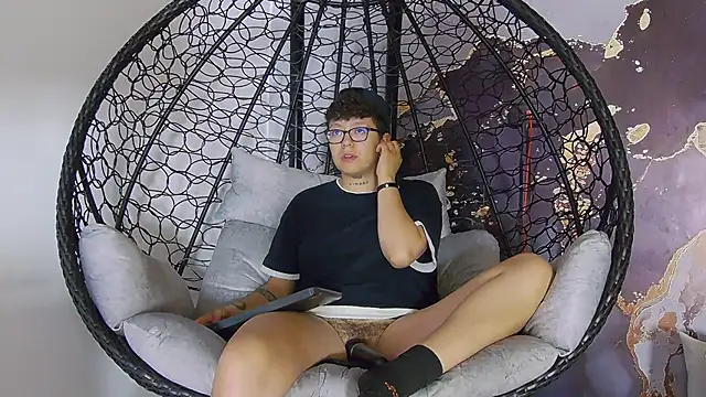 alex noa online show from October 2025 07:38:02 AM