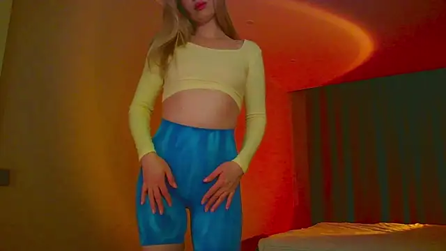 Snapshot of mia_raspberrie chatting on January 2025 02:48:01 AM mia raspberrie online show from January 2025 02:48:01 AM