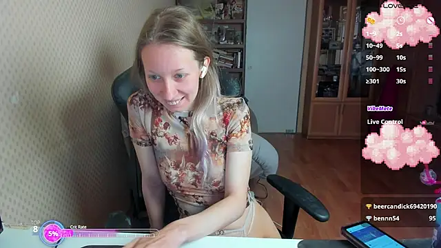 Snapshot of cutieMila chatting on October 2025 09:08:01 AM cutieMila online show from October 2025 09:08:01 AM