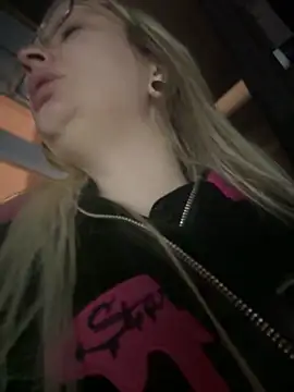 Teya moon  online show from February 2025 09:58:02 PM