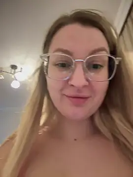 Teya moon  online show from March 2025 09:37:01 PM