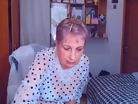 Victoria5643 online show from January 2025 09:14:02 PM