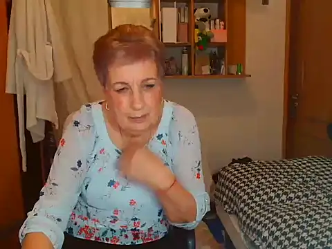 Victoria5643 online show from February 2025 07:32:02 PM