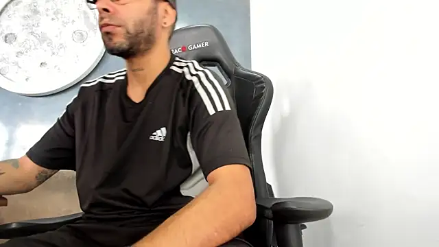 Bryan Bronx online show from October 2025 03:02:01 PM