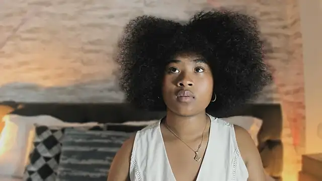 Anneth  M online show from November 2025 07:35:02 PM