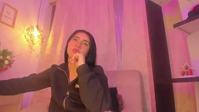 Chanttall  online show from December 2024 08:56:01 AM