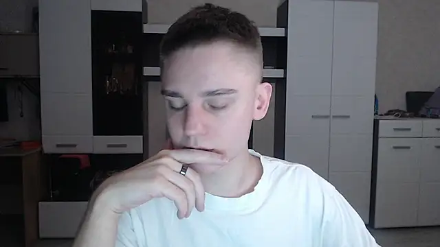 angryzan online show from January 2025 04:04:02 AM