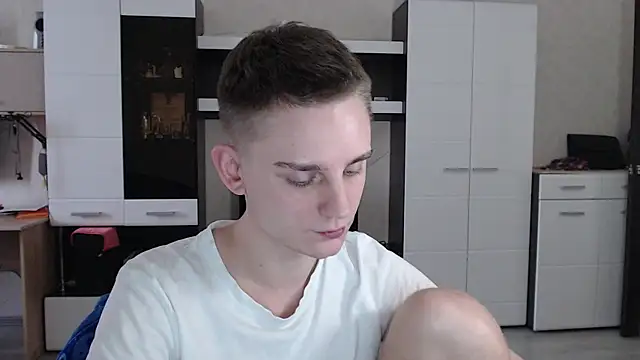 angryzan online show from January 2025 09:55:01 AM