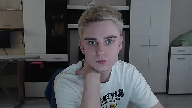 angryzan online show from March 2025 10:57:01 AM