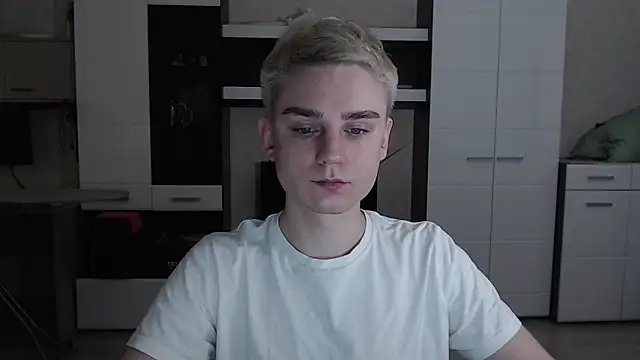 angryzan online show from March 2025 04:13:01 AM