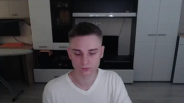 angryzan online show from October 2025 05:46:01 AM