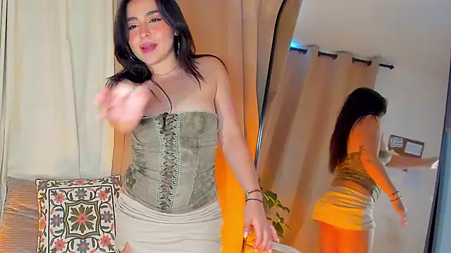 SofiMeza online show from March 2025 06:37:02 PM