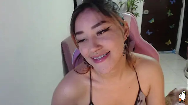 Snapshot of littleangel1_m chatting on October 2025 10:10:01 PM littleangel1 m online show from October 2025 10:10:01 PM