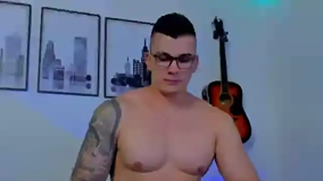 seancarreraa online show from February 2026 10:58:02 PM