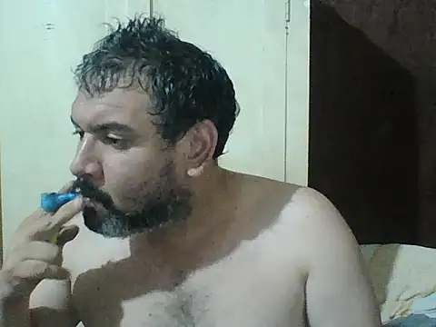 Rodrigo happy online show from October 2025 01:06:02 AM