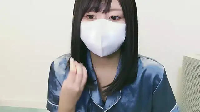 YUTSU KI online show from October 2025 04:05:02 PM