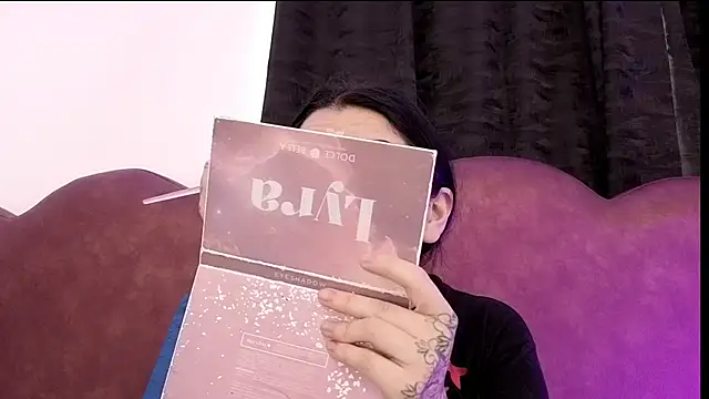 sophy rock online show from April 2026 02:43:01 PM