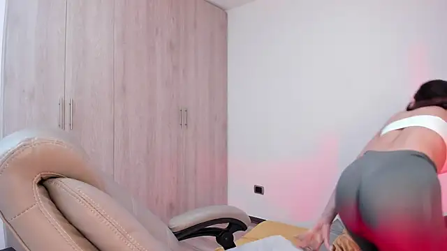  miamadison online show from October 2025 02:23:02 AM