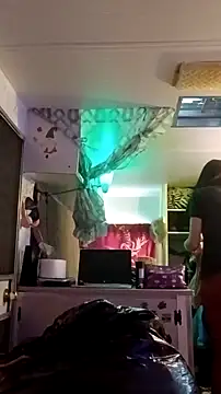 whitetrashdirtyslut online show from February 2026 03:00:02 PM