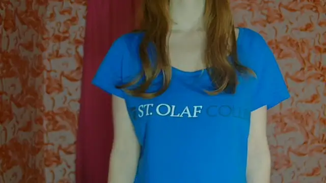 strawberrysmoothie online show from February 2025 03:30:02 AM