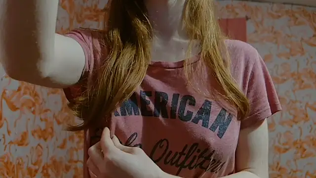 strawberrysmoothie online show from March 2025 01:14:01 AM