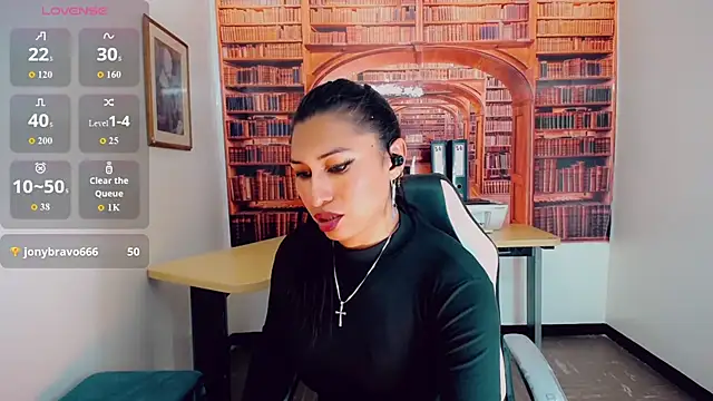 khiara moretti online show from December 2024 10:23:02 PM