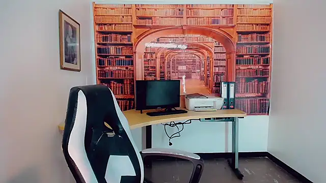 khiara moretti online show from January 2025 07:50:02 PM