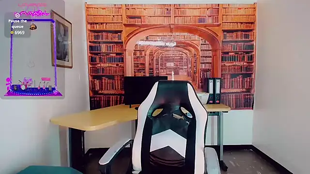 khiara moretti online show from January 2025 07:24:01 PM