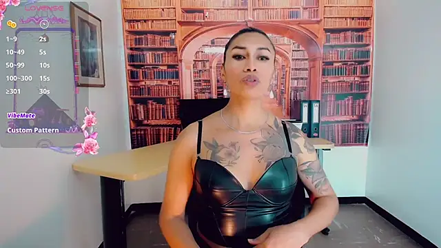 khiara moretti online show from March 2025 07:36:01 PM